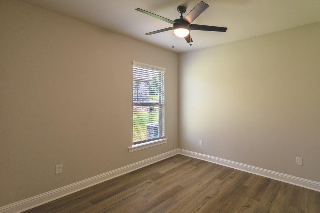 321 Hummingbird Lane Property Photo 6