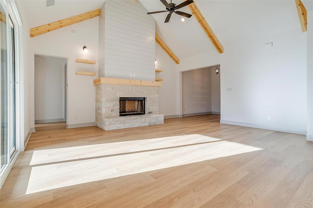 1120 Northern Way Property Photo 7