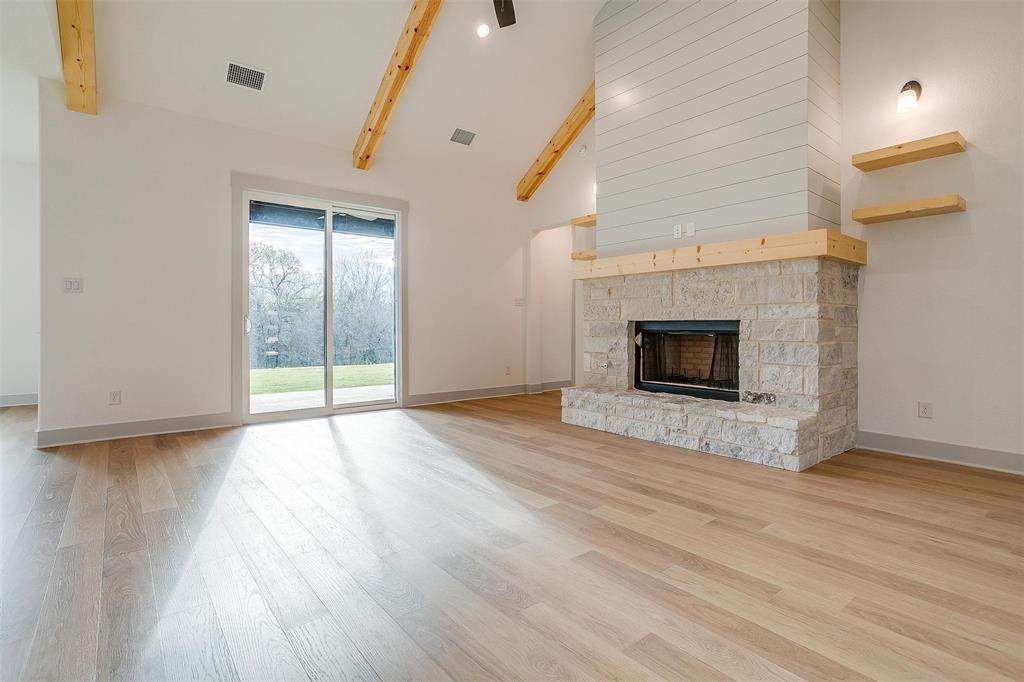 1120 Northern Way Property Photo 8