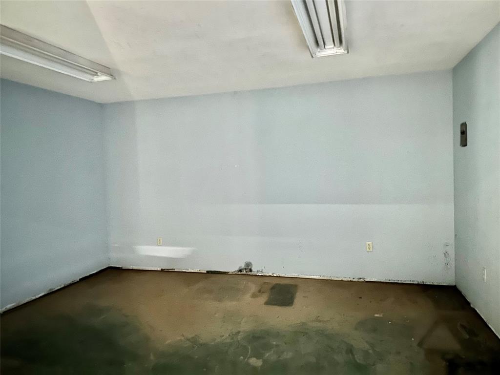 400 Echo Street Property Photo 7