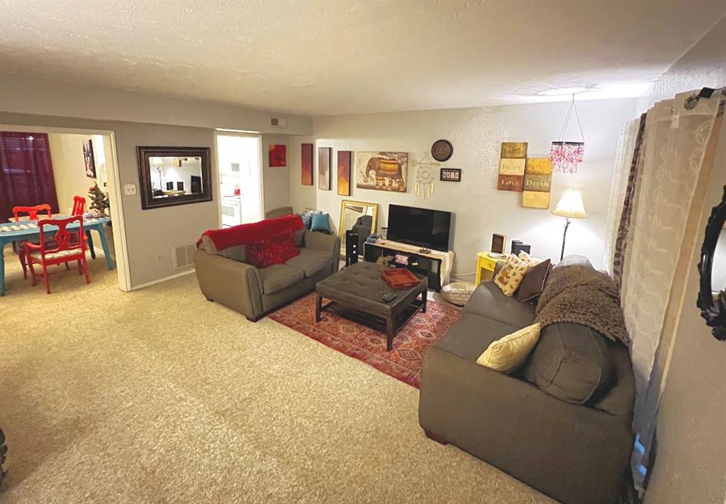 5614 Marina Drive Property Photo 3