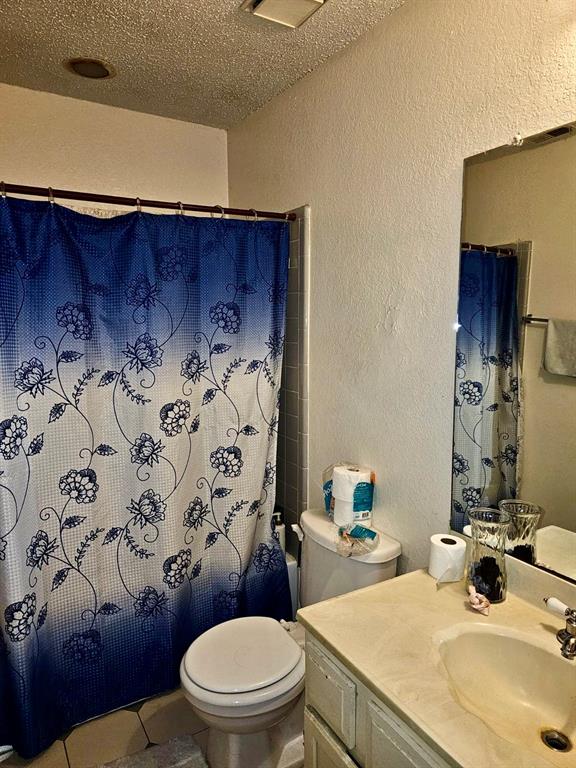 10203 Oak Branch Lane Property Photo 3