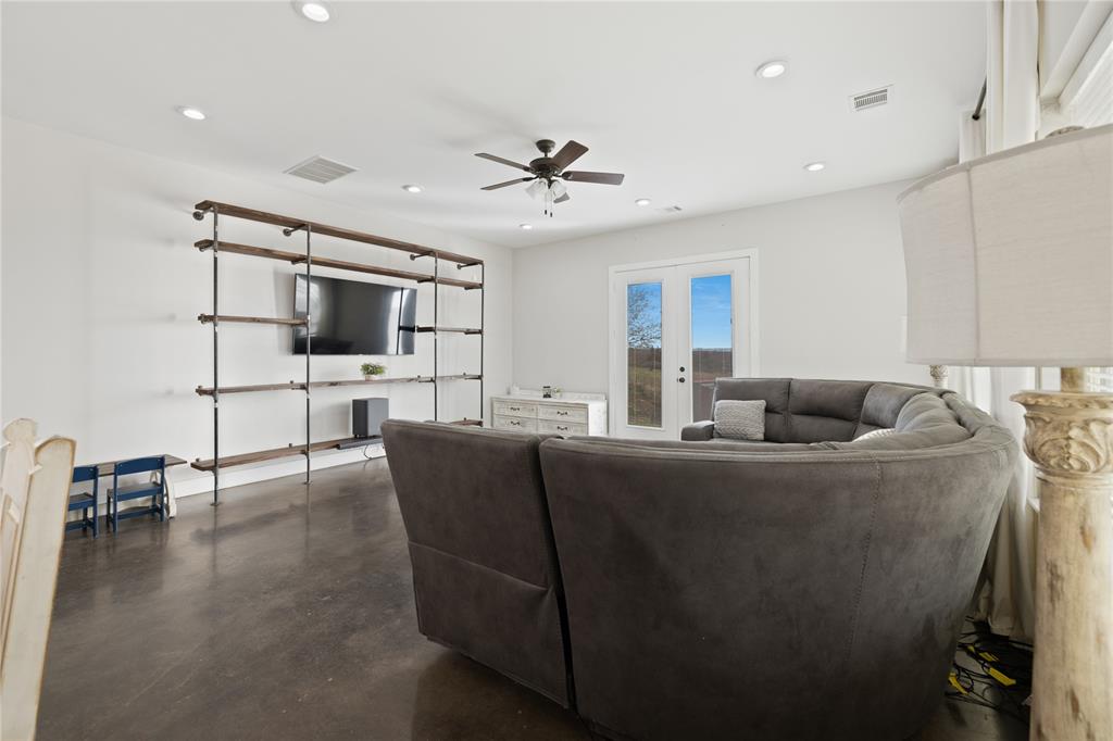 4604 N Fm 51 Property Photo 5