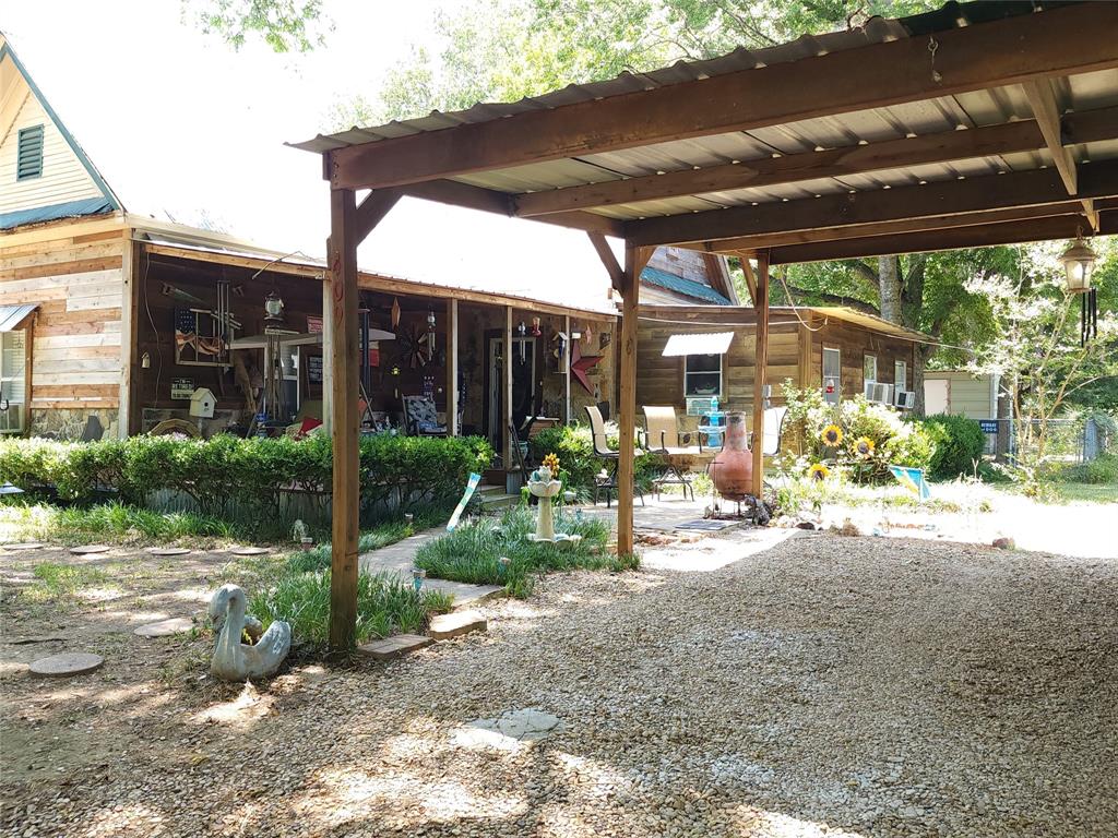 409 Weakes Street Property Photo 8