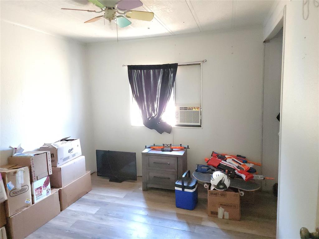 409 Weakes Street Property Photo 30