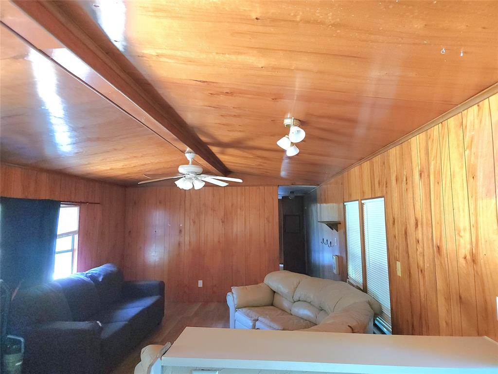 409 Weakes Street Property Photo 35
