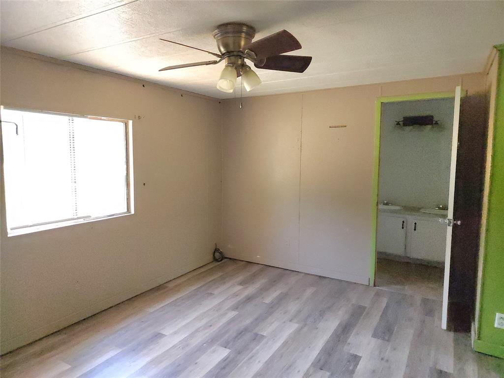 409 Weakes Street Property Photo 38