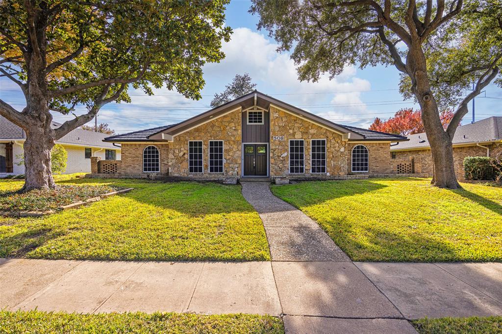 508 Wentworth Drive Property Photo 1