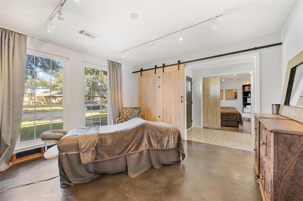 508 Wentworth Drive Property Photo 2