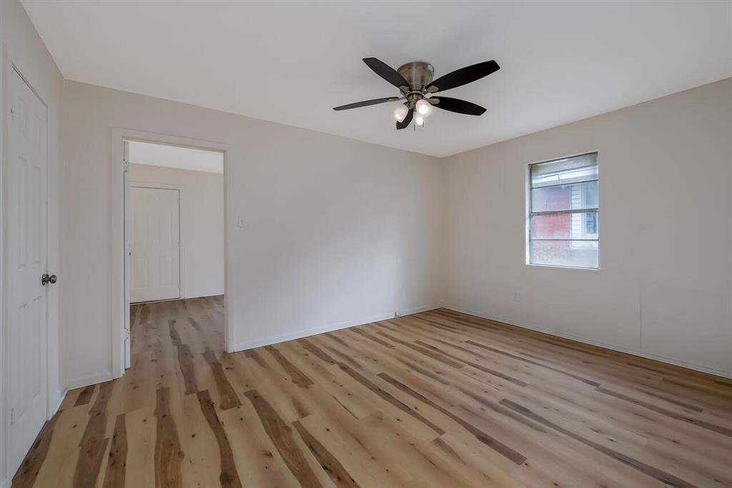 1920 Lyle Avenue Property Photo 6