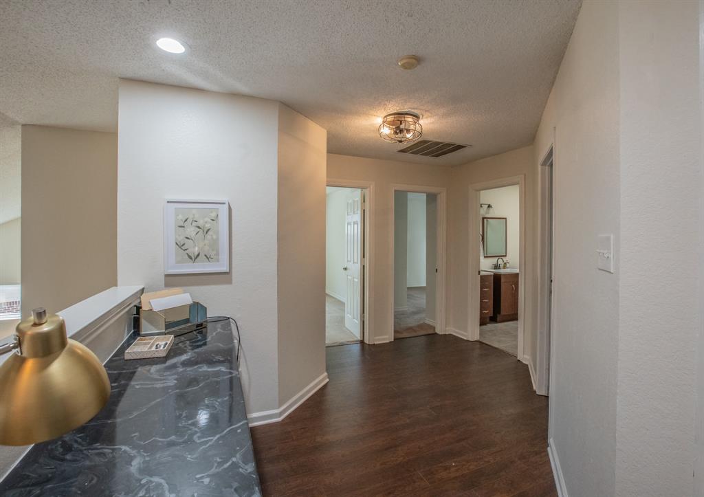 5709 Forrest Green Court Property Photo 12