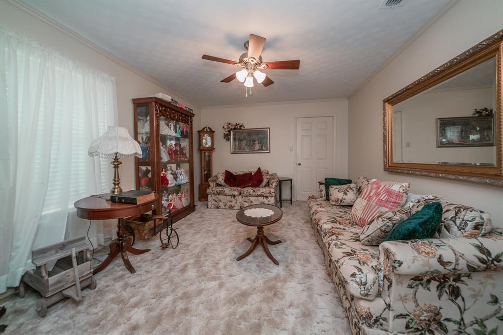 3123 Us Highway 271 Property Photo 4