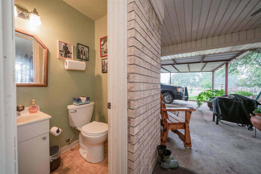 3123 Us Highway 271 Property Photo 28