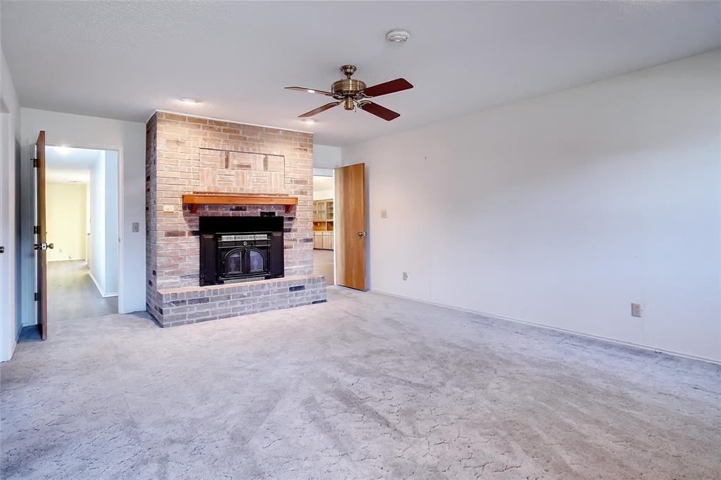 307 S Trenchard Street Property Photo 13