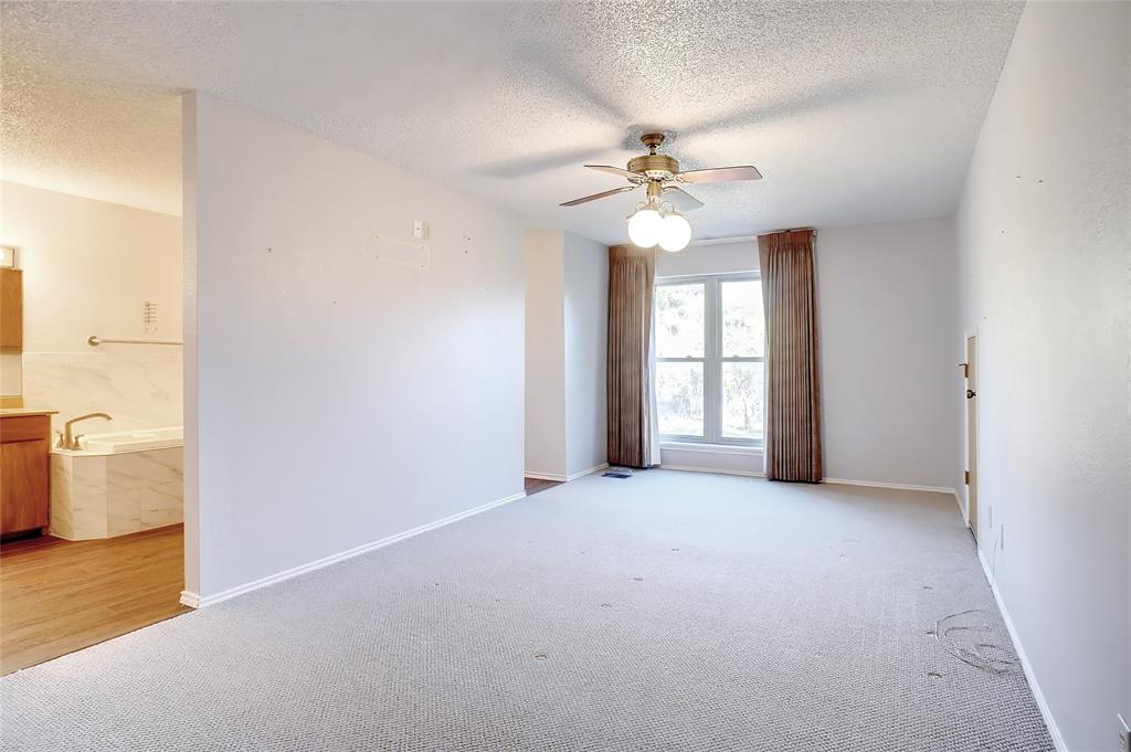 307 S Trenchard Street Property Photo 14