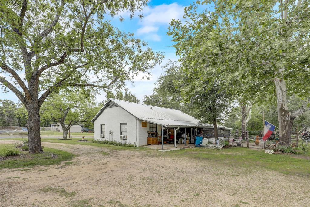 506 E Royall Boulevard Property Photo 10