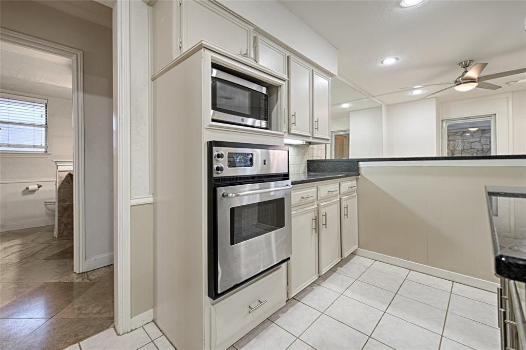 2817 Teakwood Lane Property Photo 17