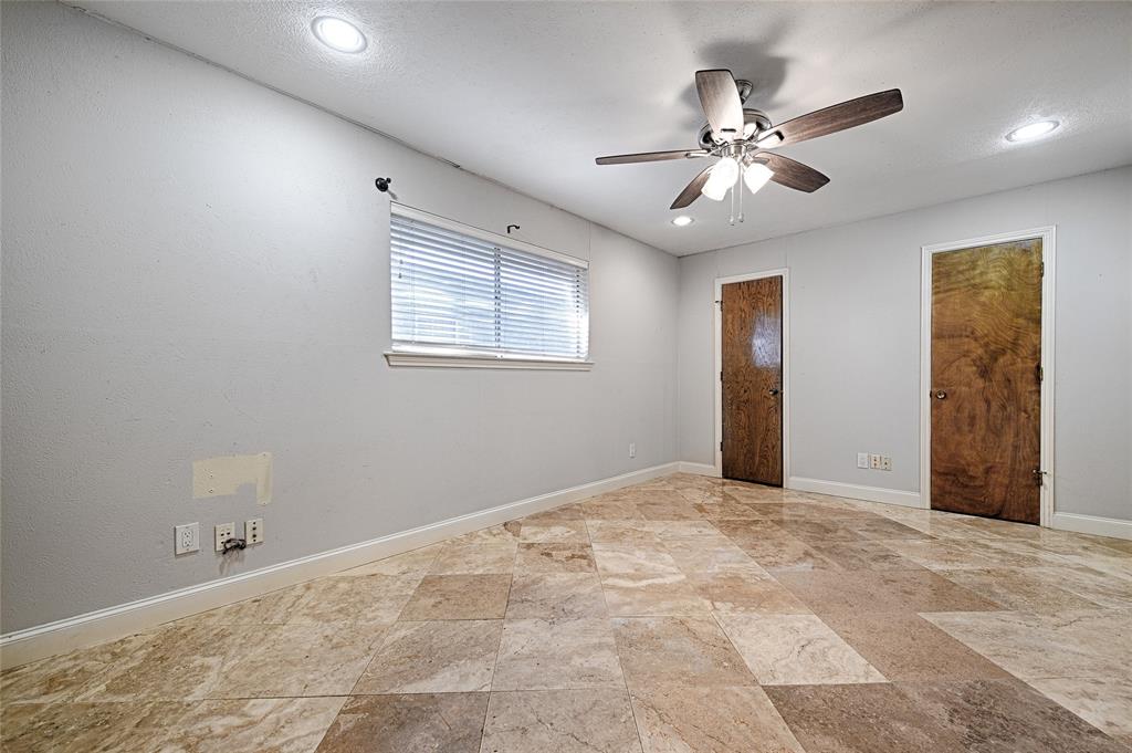 2817 Teakwood Lane Property Photo 19