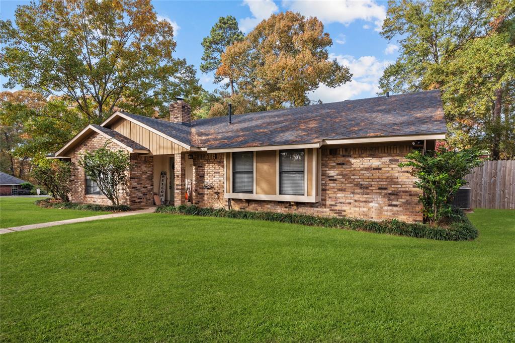 8201 Heatherbrook Circle Property Photo 4