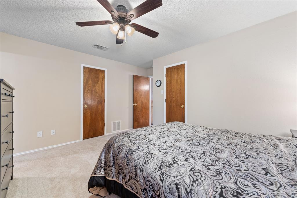 1816 Realistic Court Property Photo 29