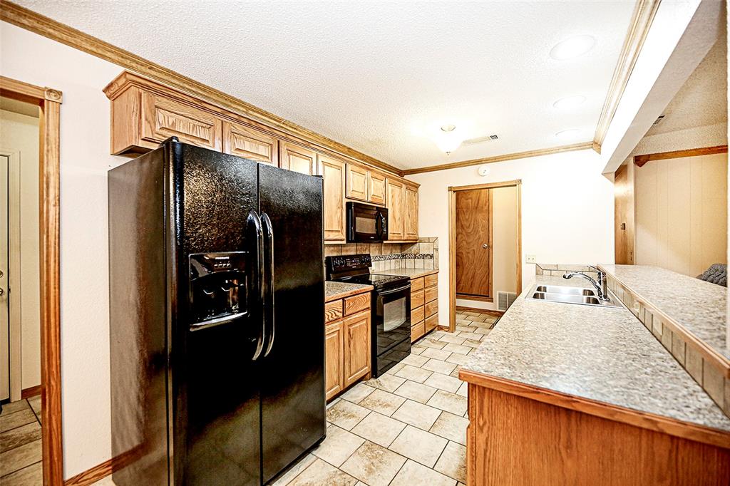 1210 Zahara Street Property Photo 13