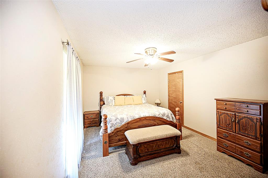 1210 Zahara Street Property Photo 24