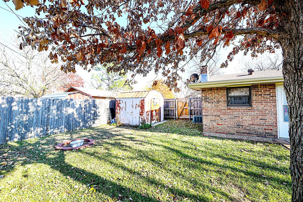 1210 Zahara Street Property Photo 32