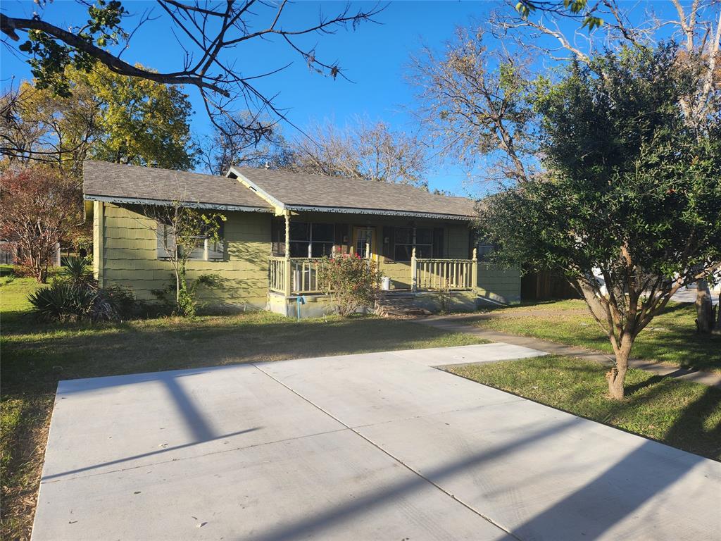 904 E Decatur Street Property Photo 5