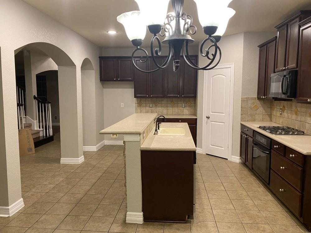 6208 Flagstone Drive Property Photo 16