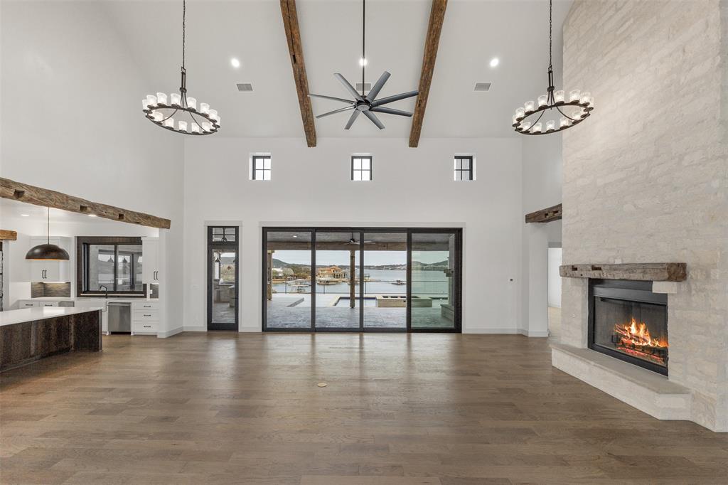 1003 Waxwing Cove Property Photo 9