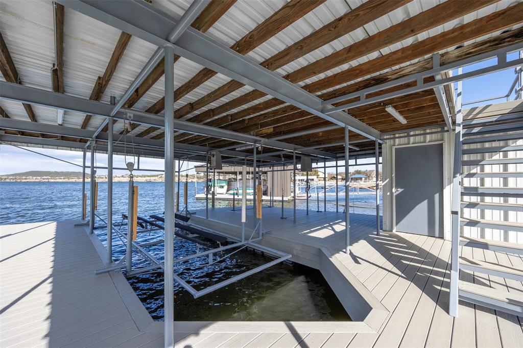 1003 Waxwing Cove Property Photo 37