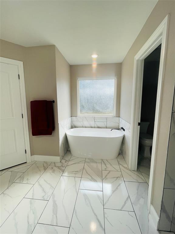 752 Common Street Property Photo 13