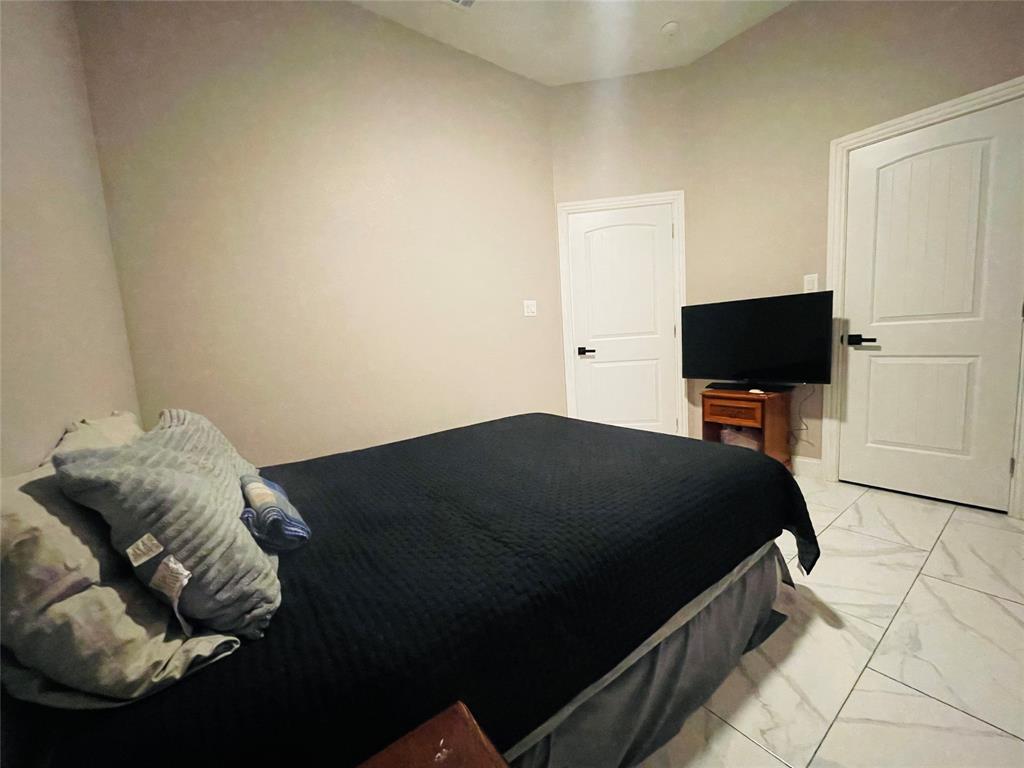 752 Common Street Property Photo 17