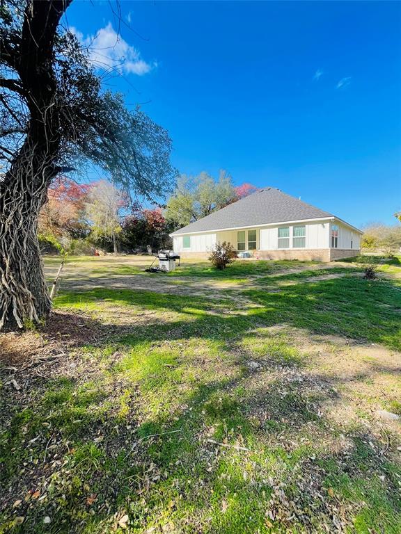 752 Common Street Property Photo 21
