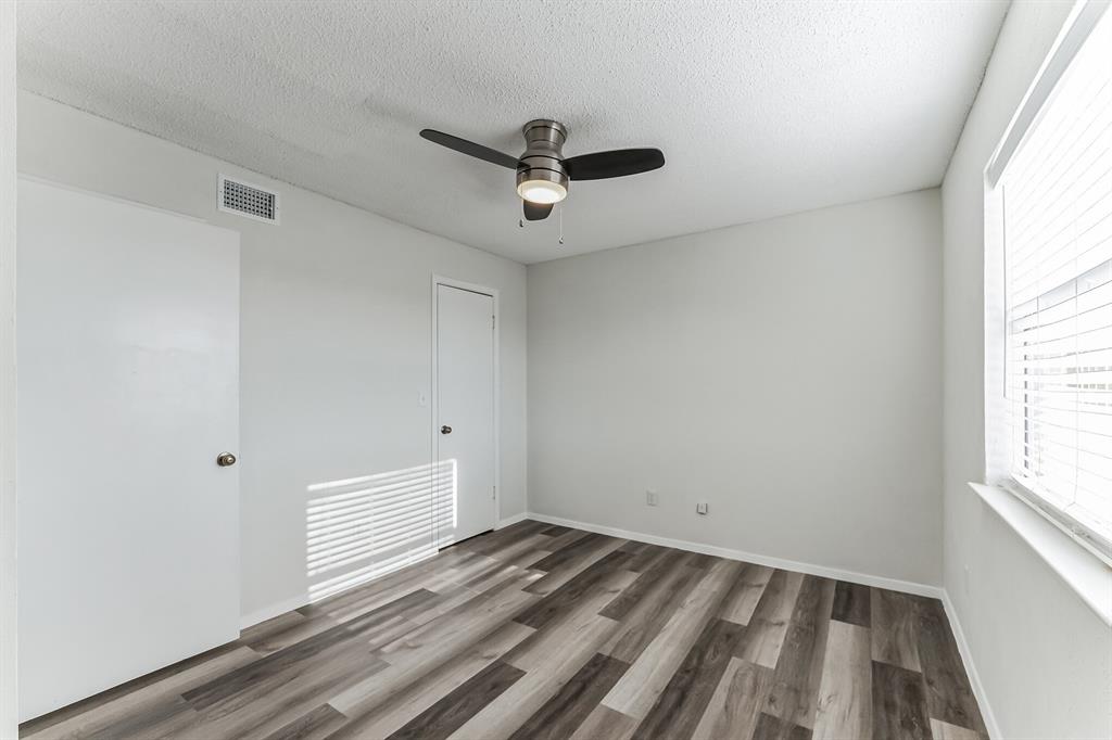 3022 Forest Lane Property Photo 14