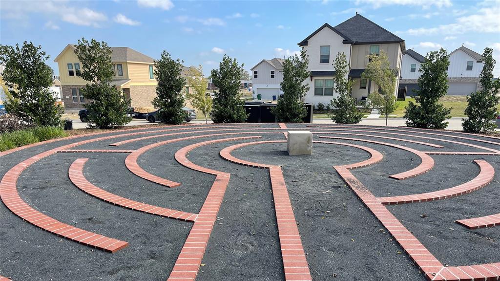 4802 Skillful Pathway Property Photo 7