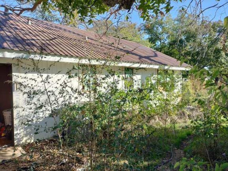 702 Starkey Street Property Photo 3