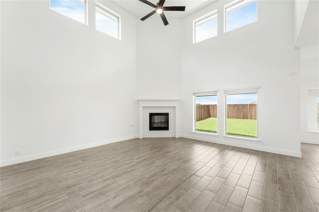 913 Cannes Drive Property Photo 13