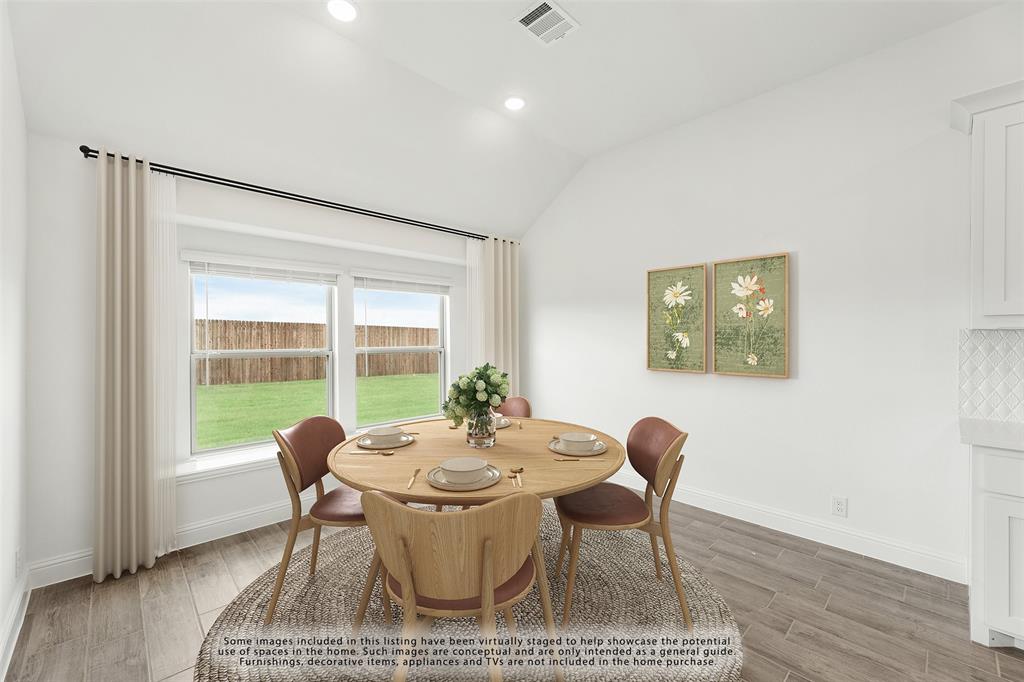 913 Cannes Drive Property Photo 17