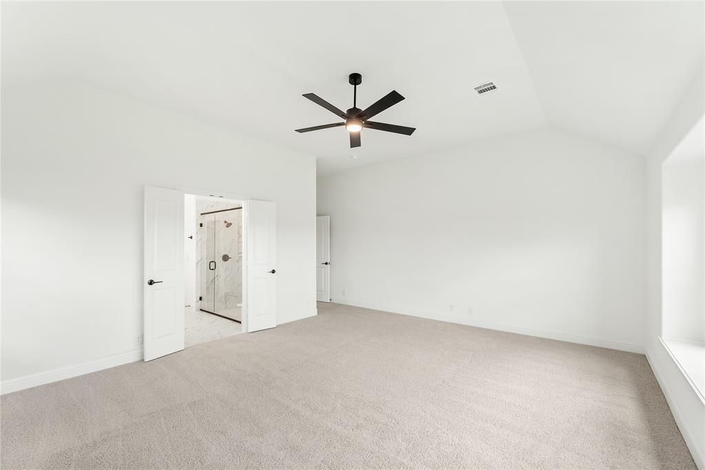 913 Cannes Drive Property Photo 21