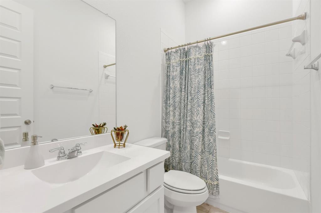 3804 Deer Point Drive Property Photo 20