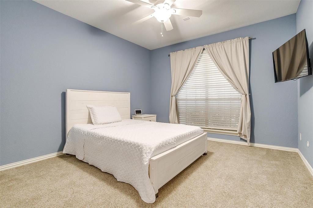 15421 Landing Creek Lane Property Photo 10