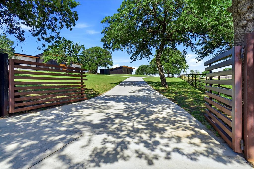 13240 Briar Road Property Photo 6