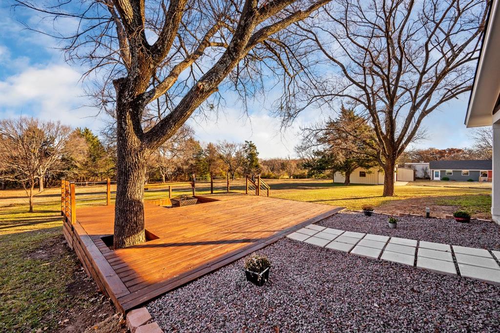 895 Cemetery Road Property Photo 15