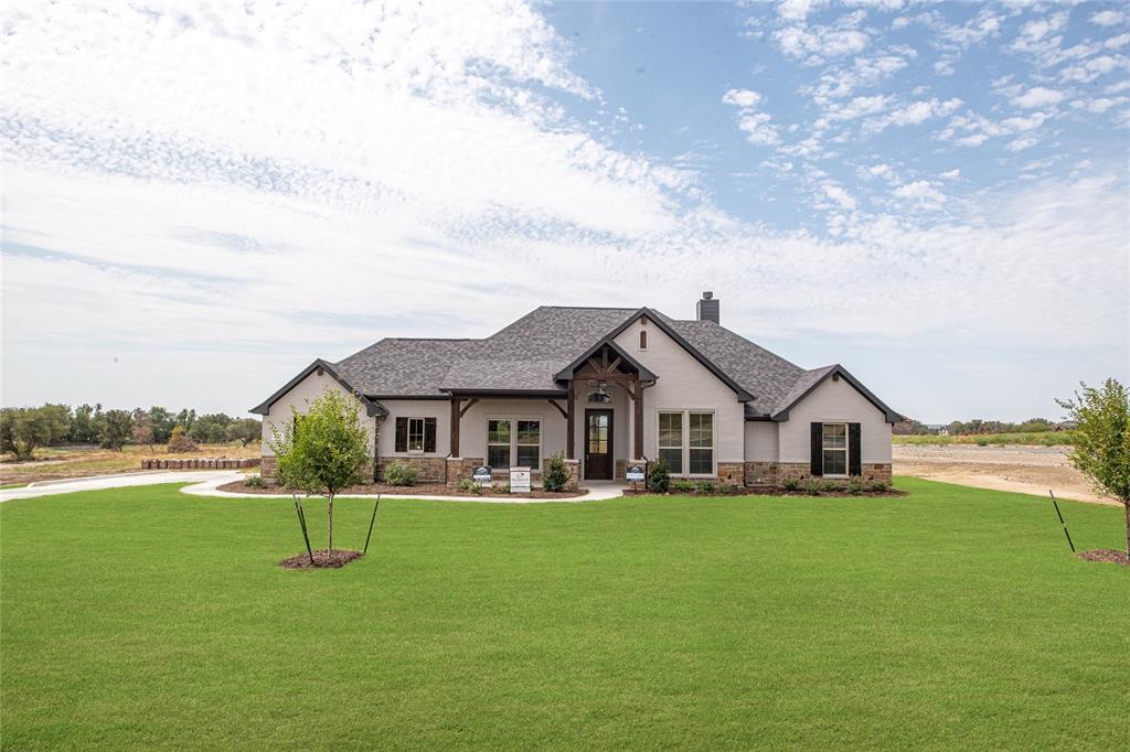 173 Coalson Crossing Property Photo 1