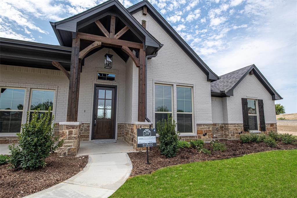 173 Coalson Crossing Property Photo 2