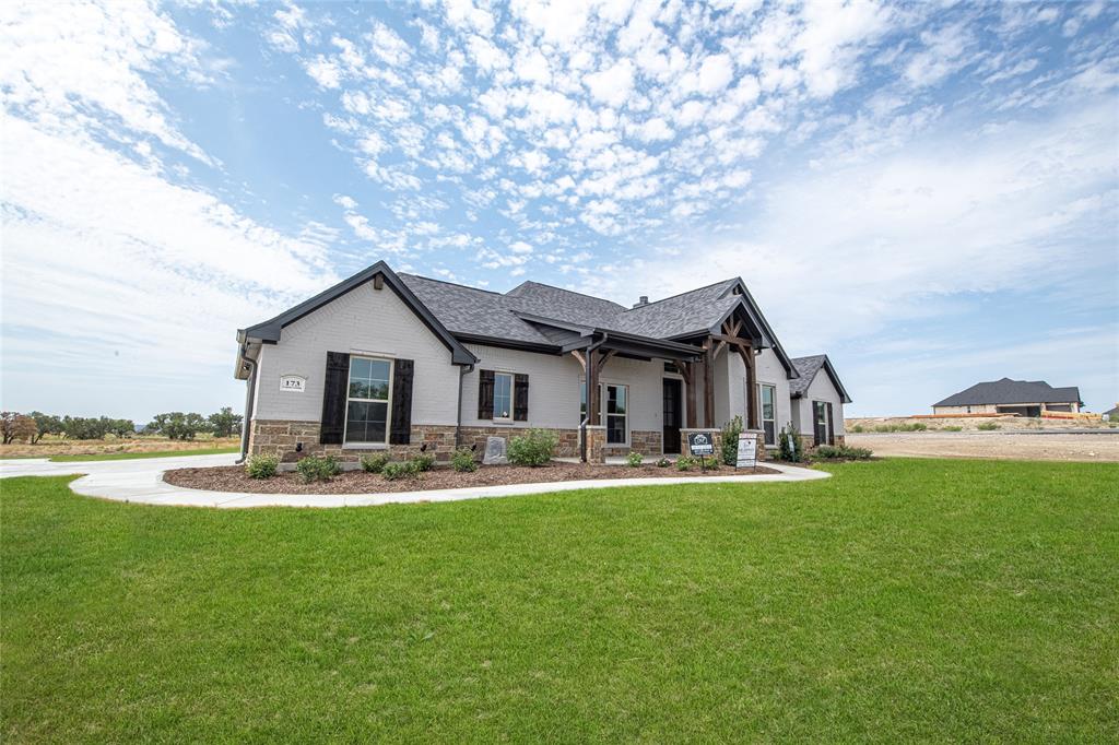 173 Coalson Crossing Property Photo 4