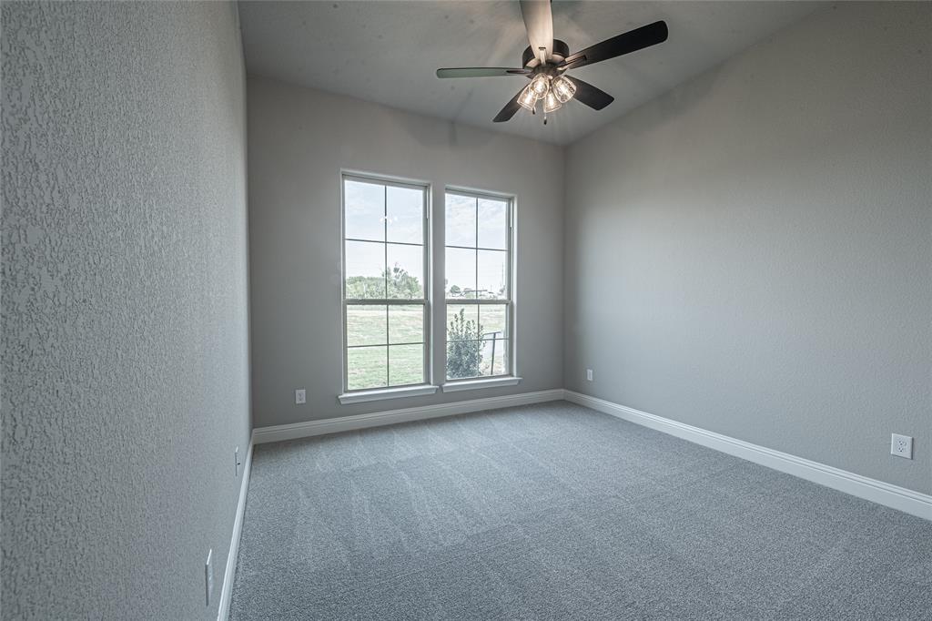 173 Coalson Crossing Property Photo 29