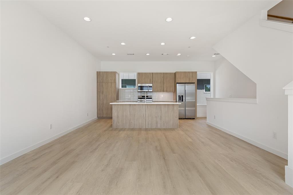 4911 Belmont Avenue 7 Property Photo 2