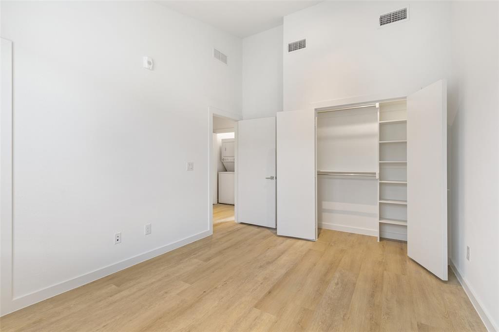 4911 Belmont Avenue 7 Property Photo 17